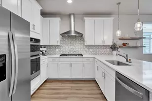 1083 Mountain Dr, Longmont, CO 80503 - Photo 9