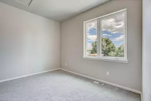 822 Cherokee Dr, Fort Collins, CO 80525 - Photo 35