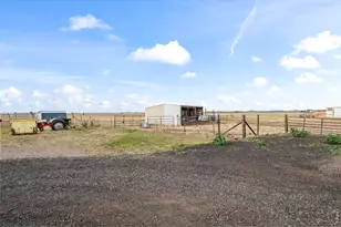 42605 E 112th Ave, Bennett, CO 80102 - Photo 19