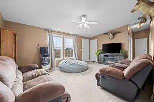 42605 E 112th Ave, Bennett, CO 80102 - Photo 5