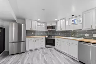 522 E 13th St, Loveland, CO 80537 - Photo 13