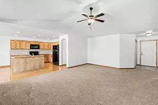 655 S Mountain View Dr, Eaton, CO 80615 - Photo 9