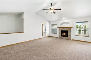 655 S Mountain View Dr, Eaton, CO 80615 - Photo 15