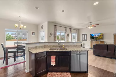 562 Dakota Ct, Windsor, CO 80550 - Photo 7