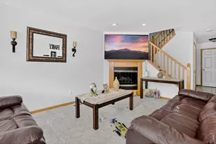 661 Moose Ct, Loveland, CO 80537 - Photo 3