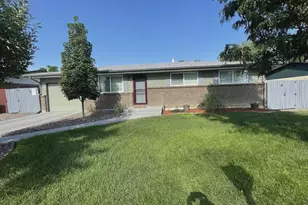 4 S Gay Dr, Longmont, CO 80501 - Photo 1