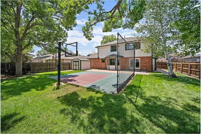 2428 Maplewood Cir W, Longmont, CO 80503 - Photo 9