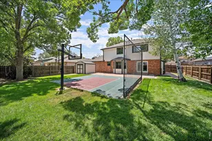 2428 Maplewood Cir W, Longmont, CO 80503 - Photo 9