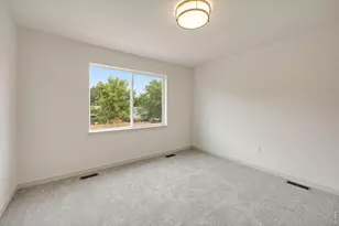 525 S 10th St, Berthoud, CO 80513 - Photo 13