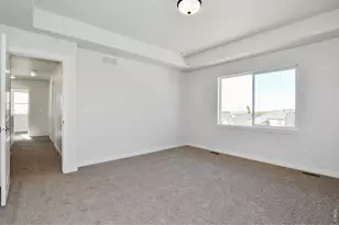 1039 Crown Sparrow St, Johnstown, CO 80534 - Photo 21