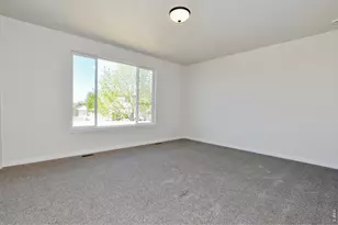 1039 Crown Sparrow St, Johnstown, CO 80534 - Photo 11