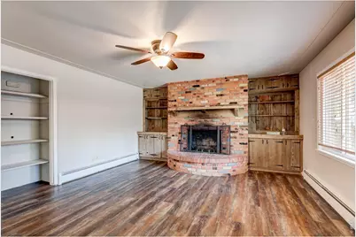 1827 Collyer St, Longmont, CO 80501 - Photo 3