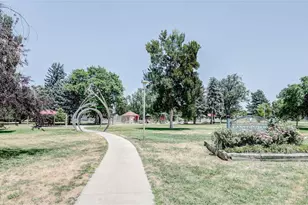 1827 Collyer St, Longmont, CO 80501 - Photo 31
