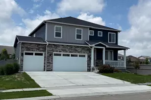 1661 Vantage Pkwy, Berthoud, CO 80513 - Photo 3