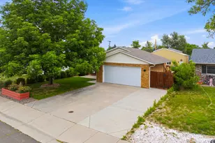 216 Chestnut St, Windsor, CO 80550 - Photo 3
