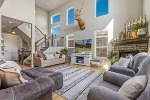 608 Vermilion Peak Dr, Windsor, CO 80550 - Photo 9