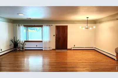 441 W 11th St, Loveland, CO 80537 - Photo 9