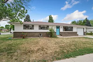 1903 Gay St, Longmont, CO 80501 - Photo 3