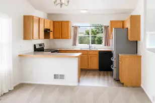 508 E 29th St Dr, Greeley, CO 80631 - Photo 3