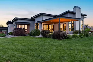 8675 Summerlin Pl, Longmont, CO 80503 - Photo 5