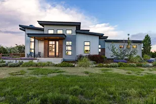8675 Summerlin Pl, Longmont, CO 80503 - Photo 3
