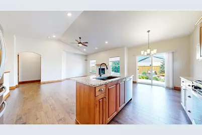 306 Dorothy Dr, Berthoud, CO 80513 - Photo 9