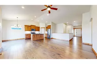 306 Dorothy Dr, Berthoud, CO 80513 - Photo 3