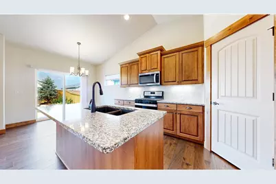 306 Dorothy Dr, Berthoud, CO 80513 - Photo 9