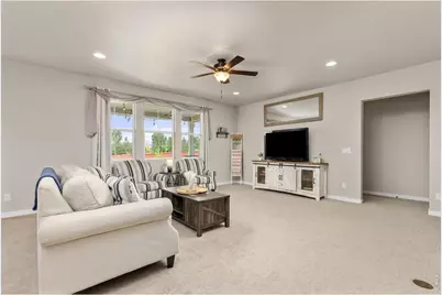 2176 Day Spring Dr, Windsor, CO 80550 - Photo 7