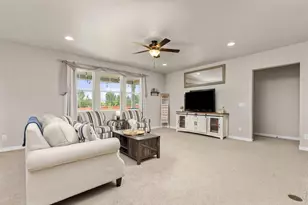 2176 Day Spring Dr, Windsor, CO 80550 - Photo 7