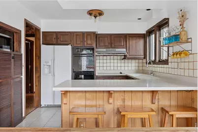 10212 Dowdle Dr, Golden, CO 80403 - Photo 9