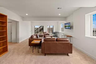 17563 W 93rd Pl, Arvada, CO 80007 - Photo 41