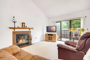 512 Locust Grove Dr, Fort Collins, CO 80521 - Photo 5