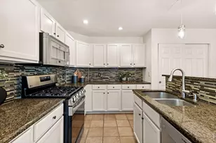 434 Pinewood Cir, Lafayette, CO 80026 - Photo 11
