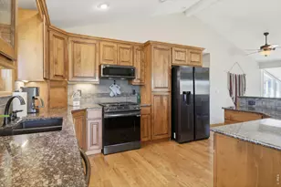 1212 Glenview Dr, Berthoud, CO 80513 - Photo 11