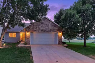 1720 32nd St, Evans, CO 80620 - Photo 3