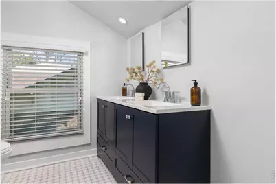 2257 Ivanhoe St, Denver, CO 80207 - Photo 17