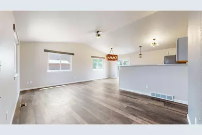 611 S Rachel Ave, Milliken, CO 80543 - Photo 5