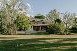 6220 Chokecherry Dr, Loveland, CO 80537 - Photo 3