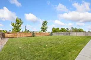 1534 Highfield Dr, Windsor, CO 80550 - Photo 21