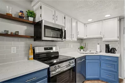 1885 S Quebec Way #B24, Denver, CO 80231 - Photo 3