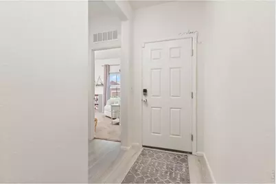 301 Thomas Ave, Keenesburg, CO 80643 - Photo 5