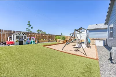 301 Thomas Ave, Keenesburg, CO 80643 - Photo 23