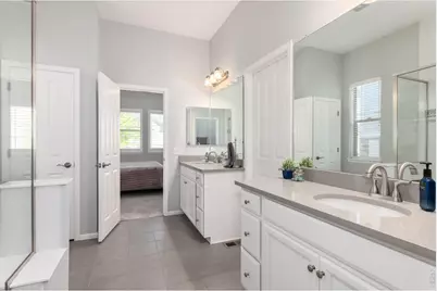 6807 S Riverwood Way, Aurora, CO 80016 - Photo 17