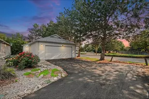 814 Arbor Ave, Fort Collins, CO 80526 - Photo 1