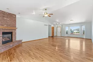 2243 Breckenridge Dr, Berthoud, CO 80513 - Photo 17