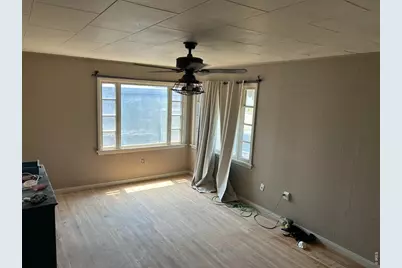 219 S Phelan Ave, Holyoke, CO 80734 - Photo 5
