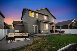 623 Vermilion Peak Dr, Windsor, CO 80550 - Photo 3