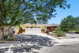 229 22nd St SE, Loveland, CO 80537 - Photo 3