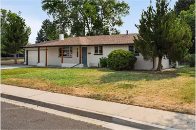 3012 N Sheridan Ave, Loveland, CO 80538 - Photo 1